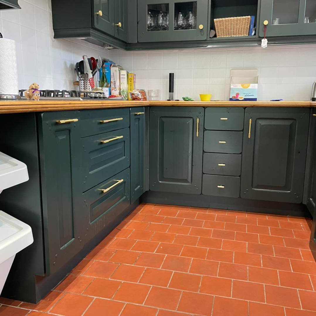 kitchen respray image