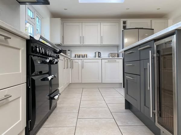 kitchen image
