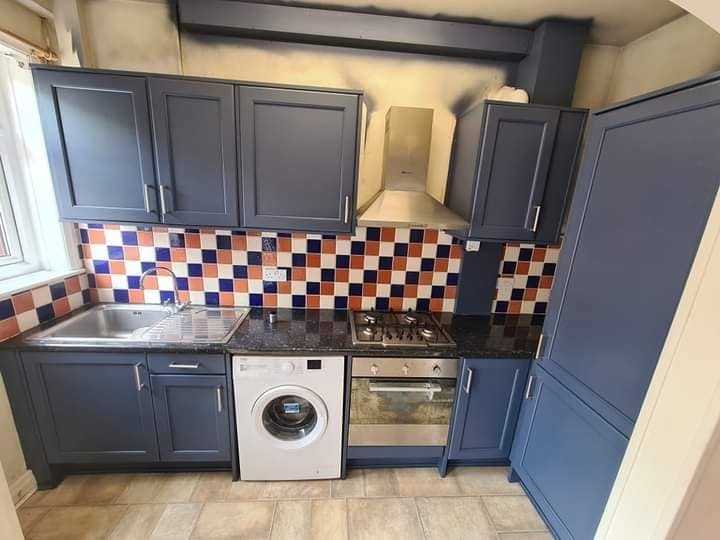 kitchen respray image