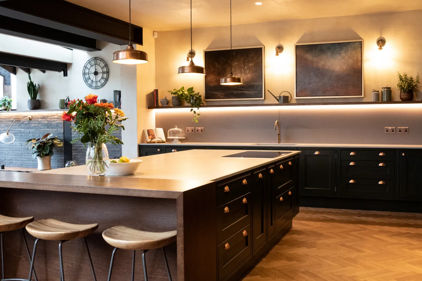 5 Signs It’s Time to Respray Your Kitchen Cabinets