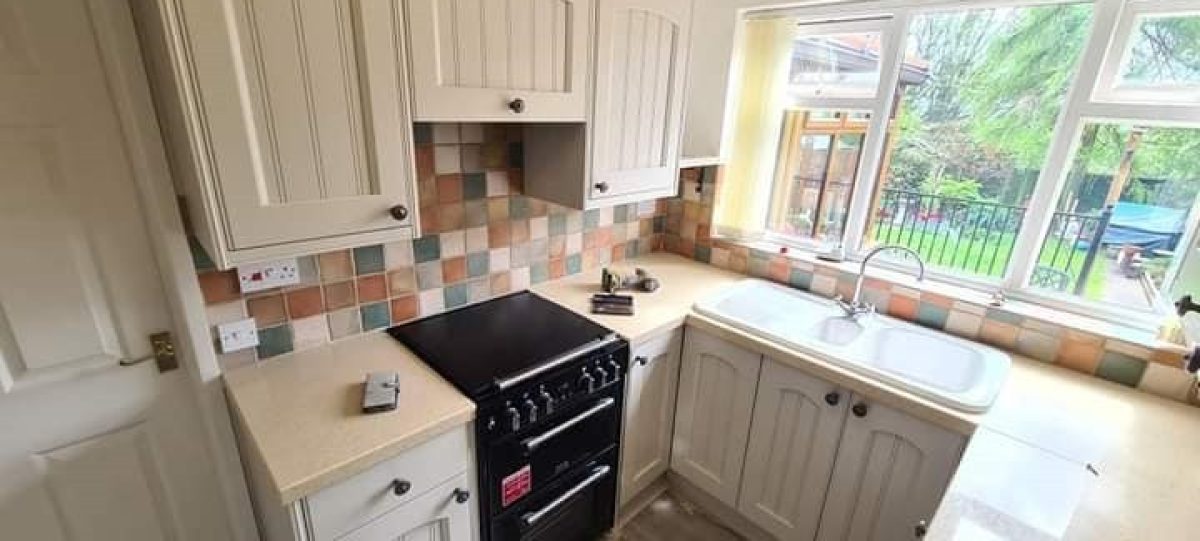 kitchen respray image